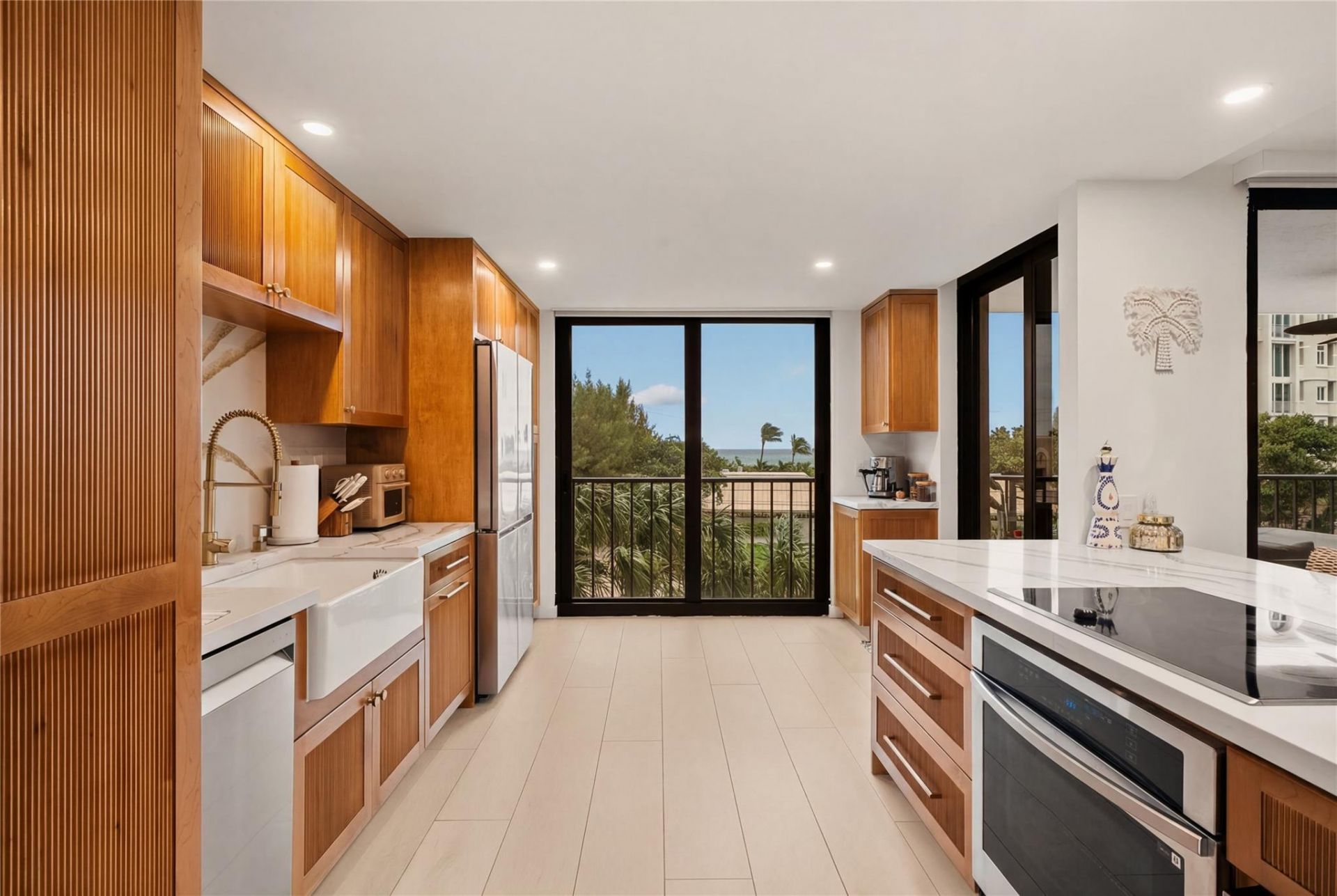 1905 N Ocean Boulevard, Unit 3D, Fort Lauderdale, FL 33305 Photo