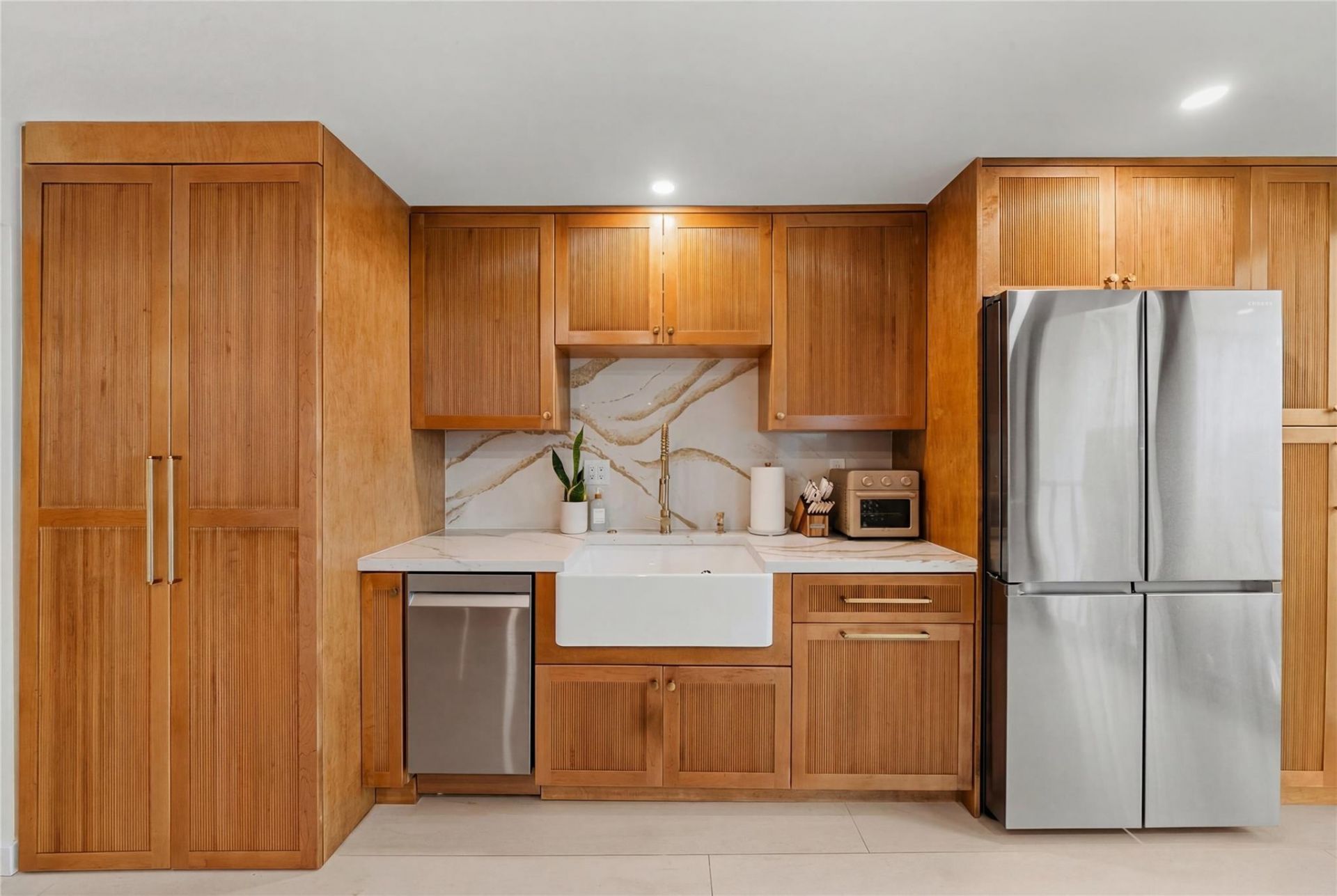 1905 N Ocean Boulevard, Unit 3D, Fort Lauderdale, FL 33305 Photo