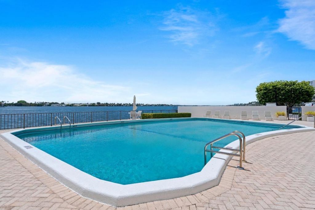 1200 S Flagler Drive, Unit 401, West Palm Beach, FL 33401 Photo