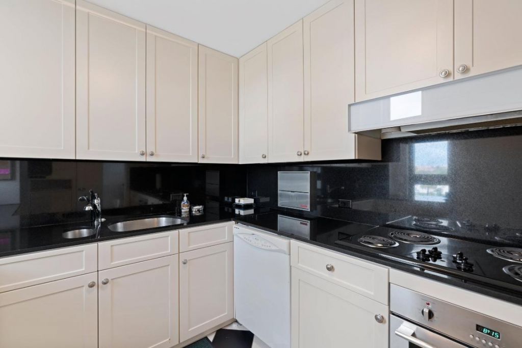 1200 S Flagler Drive, Unit 401, West Palm Beach, FL 33401 Photo