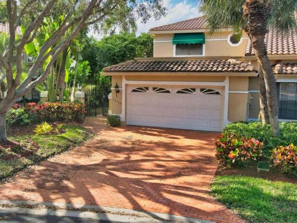 22728 Caravelle Circle, Boca Raton, FL 33433