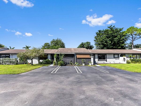 81 Westecunk Drive, Royal Palm Beach, FL 33411