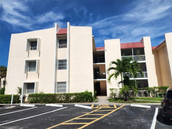 642 NW 13th Street, Unit 24, Boca Raton, FL 33486