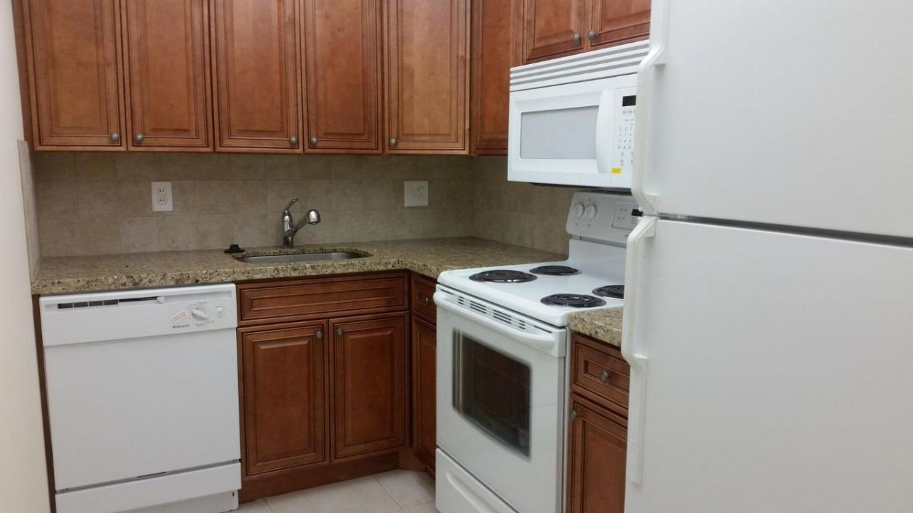 642 NW 13th Street, Unit 24, Boca Raton, FL 33486 Photo