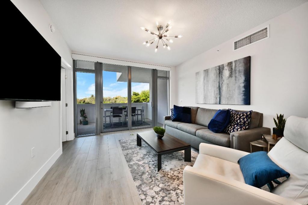 111 SE 1st Avenue, Unit 314, Delray Beach, FL 33444 Photo