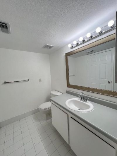 141 SW Palm 204 Drive, Unit 204, Port Saint Lucie, FL 34986 Photo