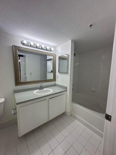 141 SW Palm 204 Drive, Unit 204, Port Saint Lucie, FL 34986 Photo