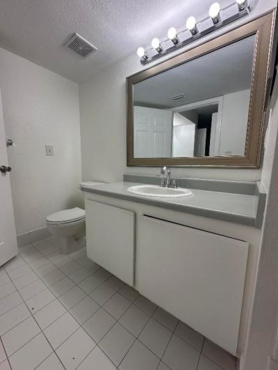 141 SW Palm 204 Drive, Unit 204, Port Saint Lucie, FL 34986 Photo