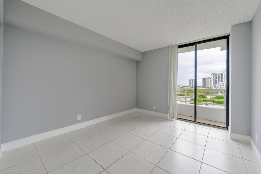 3300 NE 192 Street, Unit 1108, Aventura, FL 33180 Photo