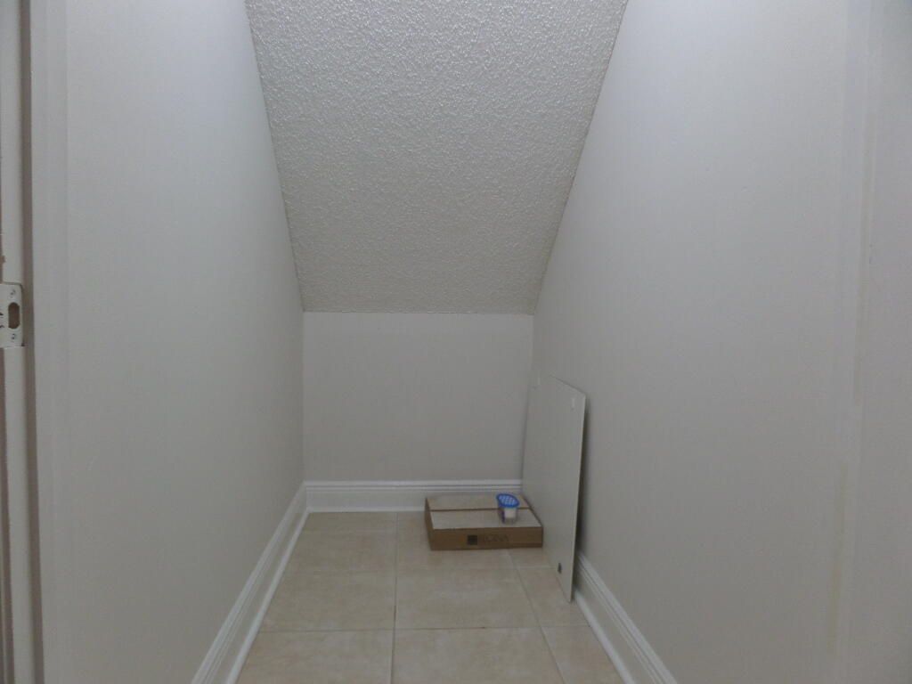 10276 Fox Trail Road S, Unit 106, West Palm Beach, FL 33411 Photo