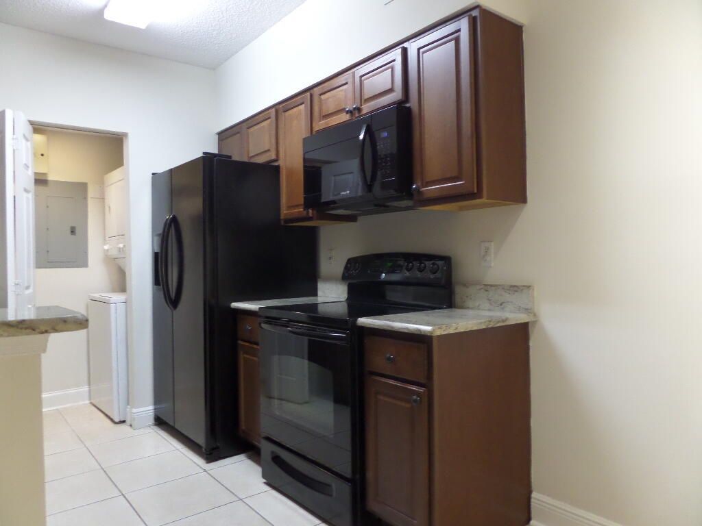 10276 Fox Trail Road S, Unit 106, West Palm Beach, FL 33411 Photo