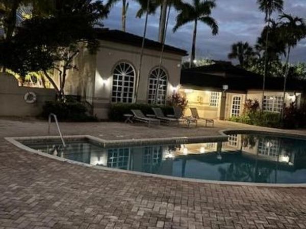 9959 Nob Hill Place, Unit 9959, Sunrise, FL 33351