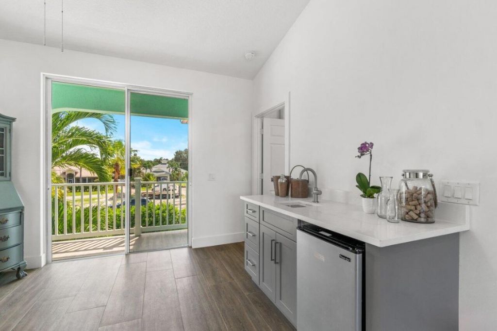 9427 SE Athena Street, Hobe Sound, FL 33455 Photo