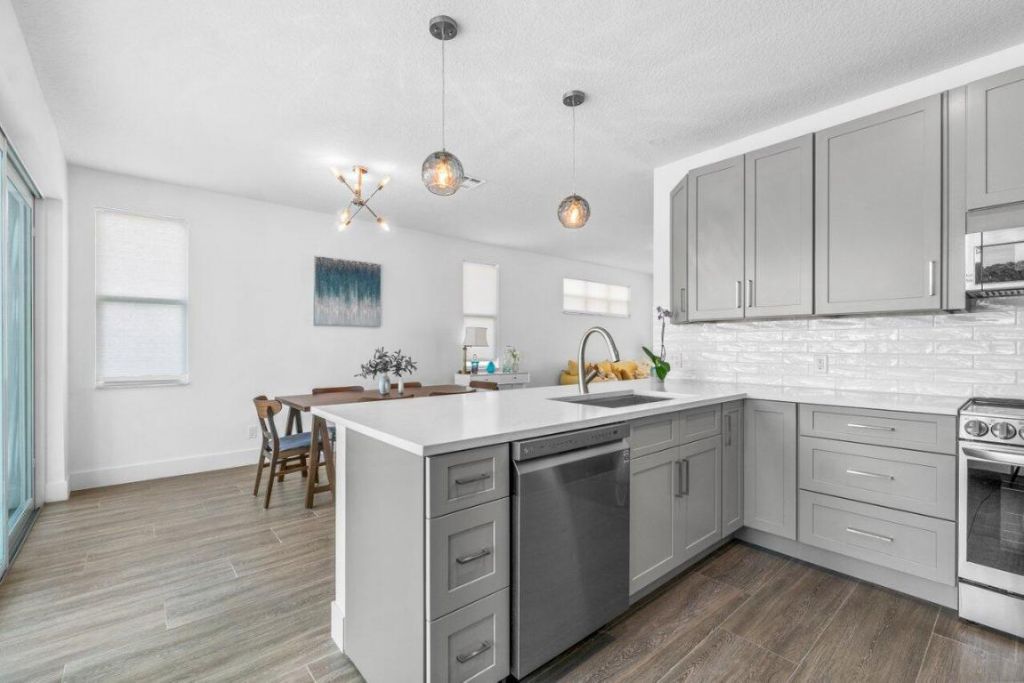 9427 SE Athena Street, Hobe Sound, FL 33455 Photo