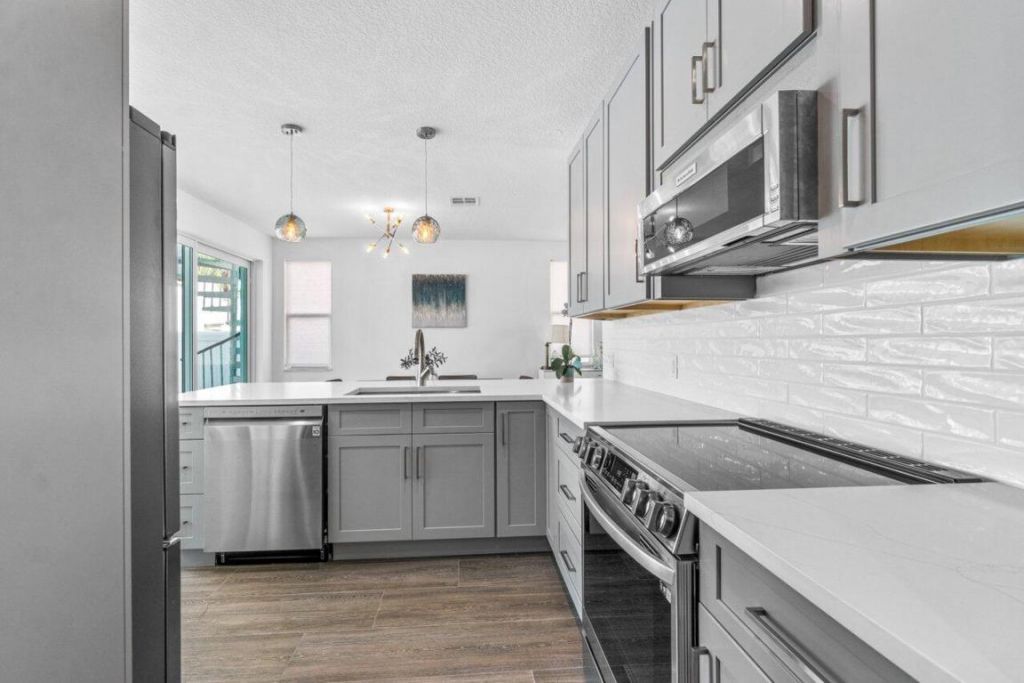 9427 SE Athena Street, Hobe Sound, FL 33455 Photo