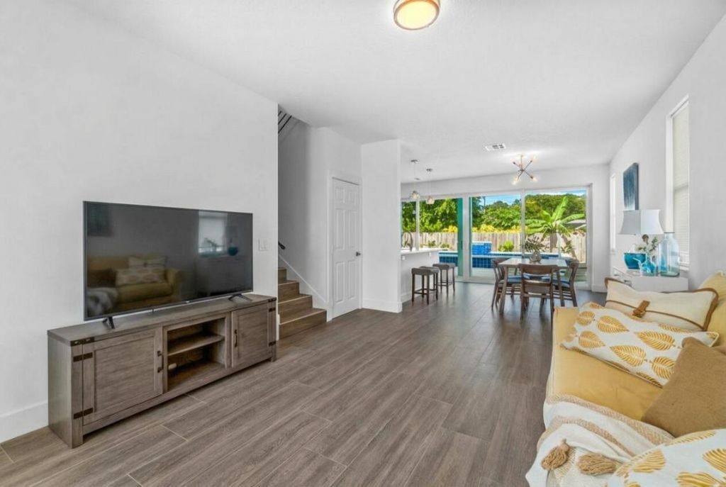 9427 SE Athena Street, Hobe Sound, FL 33455 Photo