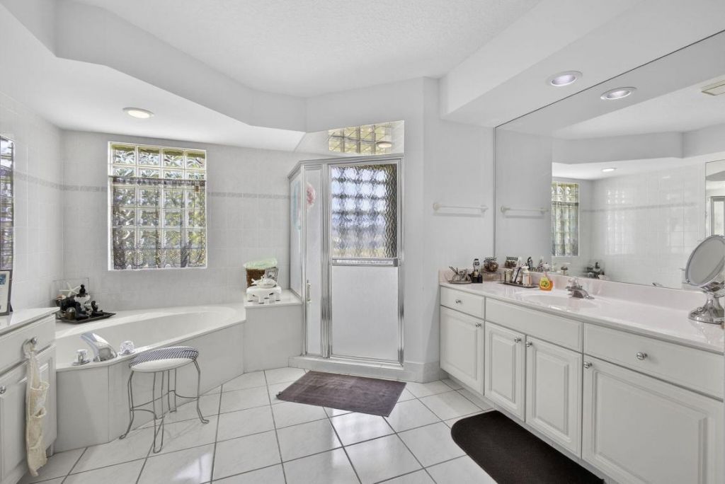 1940 S Club Drive, Wellington, FL 33414 Photo