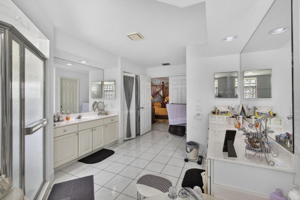 1940 S Club Drive, Wellington, FL 33414 Photo