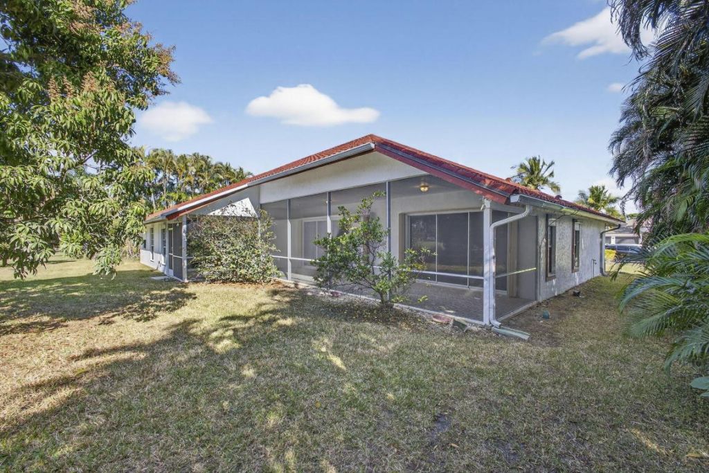 1940 S Club Drive, Wellington, FL 33414 Photo