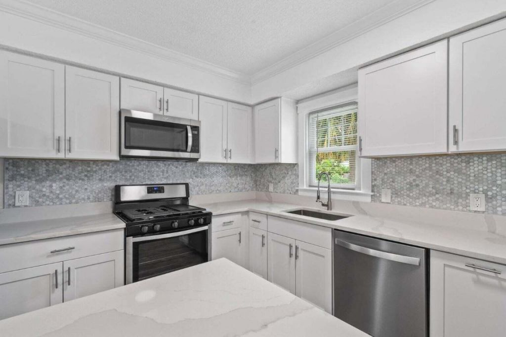 415 Greenbriar Drive, Unit 1, Lake Park, FL 33403 Photo