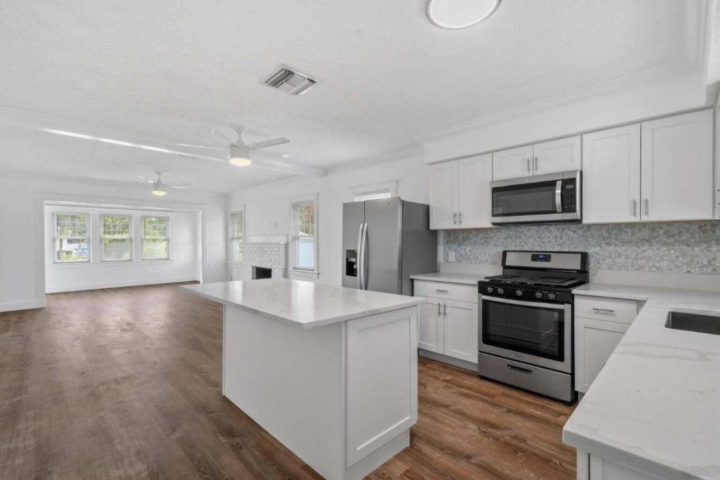 415 Greenbriar Drive, Unit 1, Lake Park, FL 33403 Photo