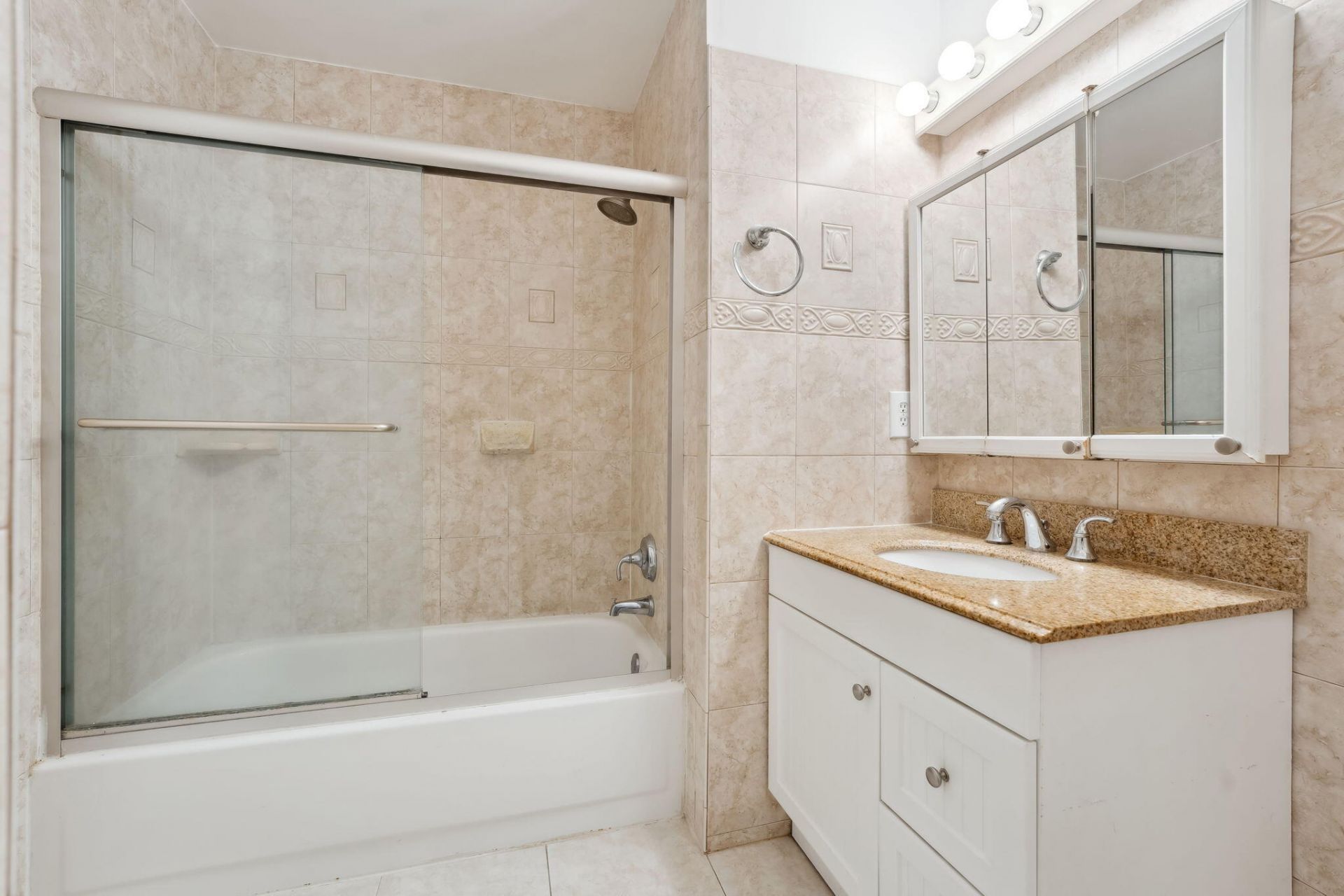 3855 Sabal Lakes Road, Delray Beach, FL 33445 Photo