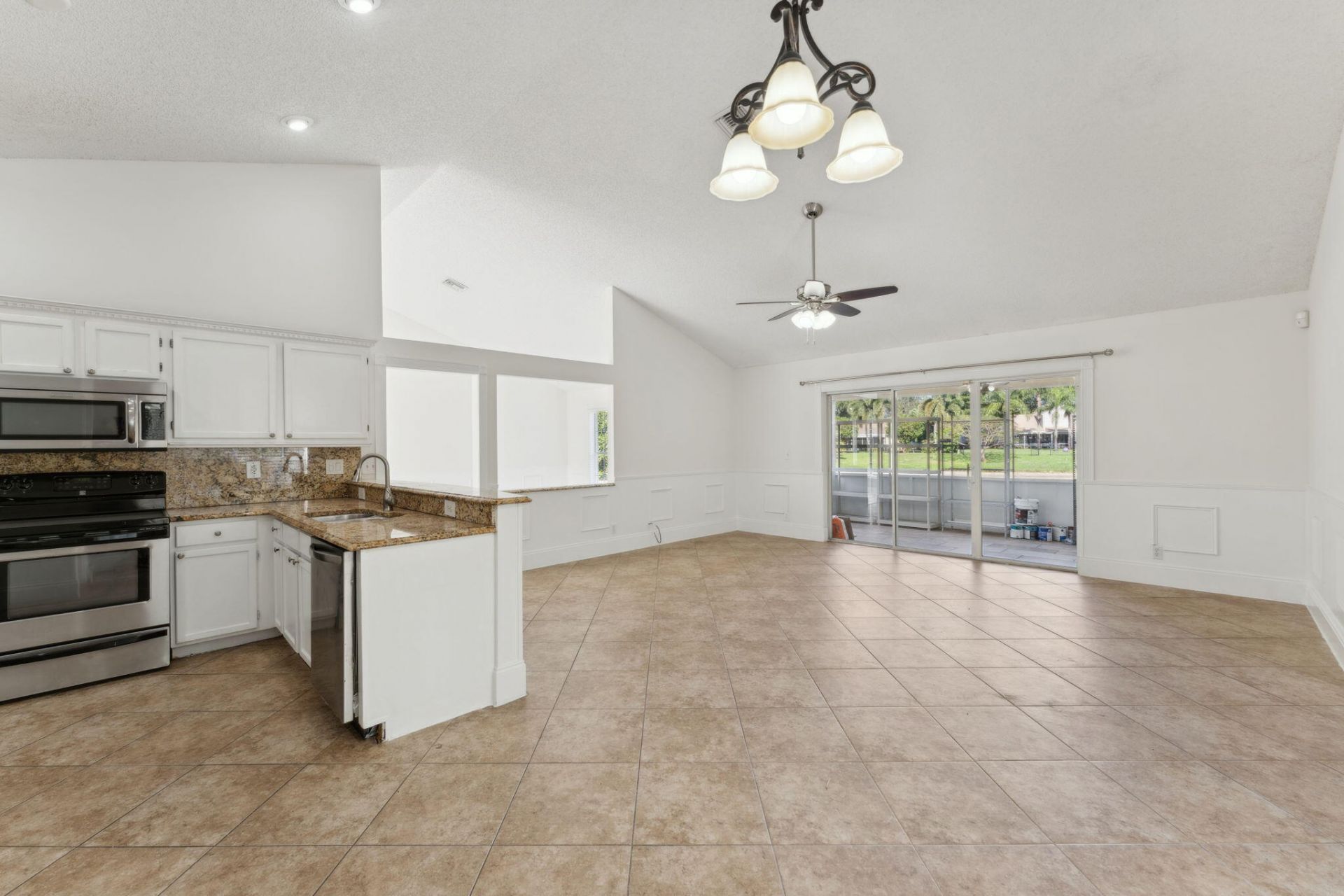 3855 Sabal Lakes Road, Delray Beach, FL 33445 Photo
