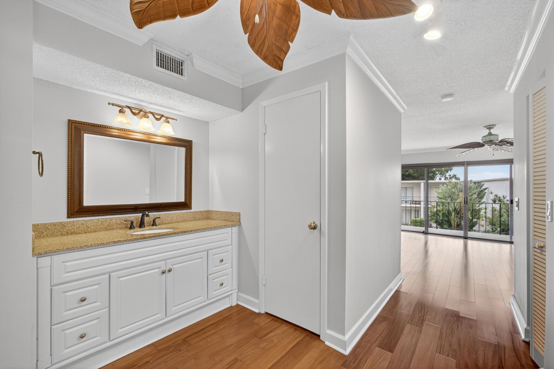 382 Golfview Road, Unit C, North Palm Beach, FL 33408 Photo