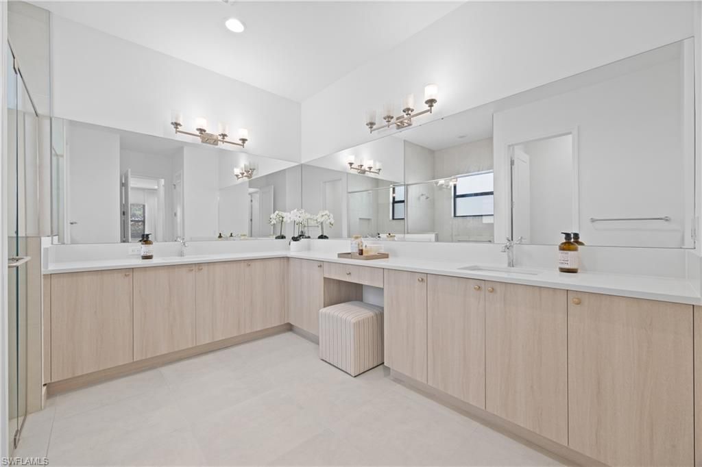 20812 Thistle Leaf Ln, Estero, FL 33928 Photo