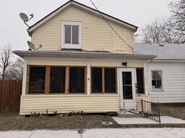 1024 S Warren Street, Peoria, IL 61605