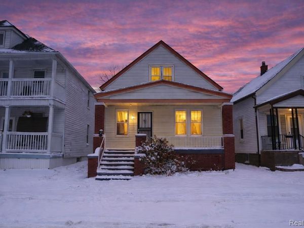 11655 Mitchell Street, Hamtramck, MI 48212