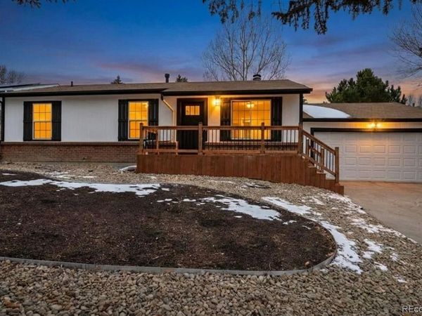 995 Oakwood Drive, Castle Rock, CO 80104