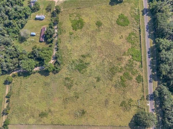 8900 Old Highway, Calvert, TX 77837