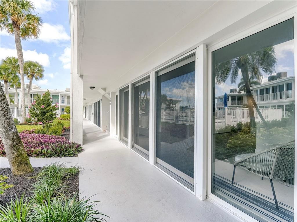 354 Harbour Dr, Unit 354, Naples, FL 34103 Photo