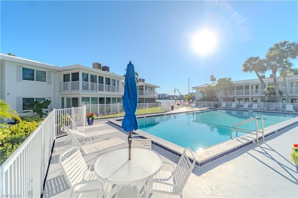 354 Harbour Dr, Unit 354, Naples, FL 34103 Photo