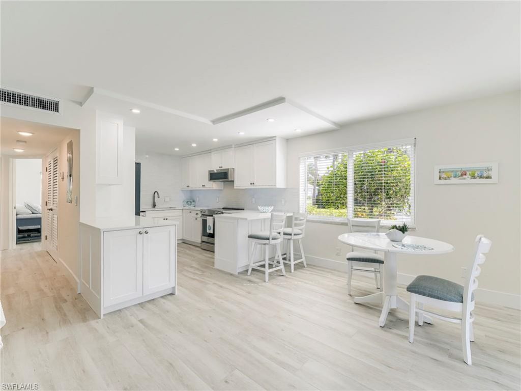 354 Harbour Dr, Unit 354, Naples, FL 34103 Photo