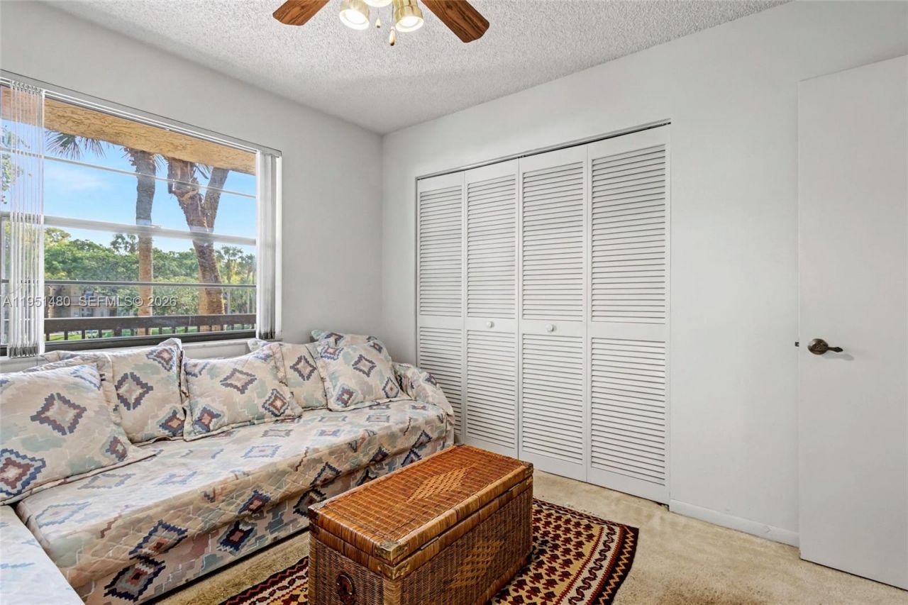 6085 N Sabal Palm Blvd , Unit 208, Tamarac, FL 33319 Photo