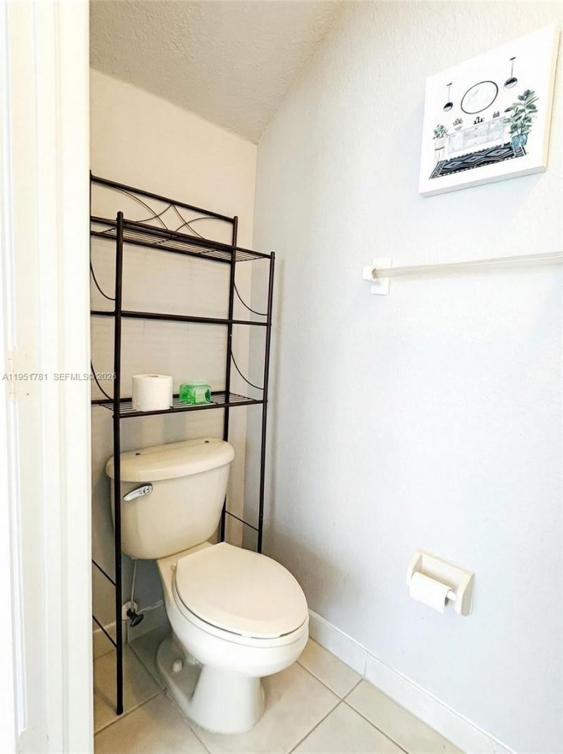 16603 SW 79th Ter, Miami, FL 33193 Photo