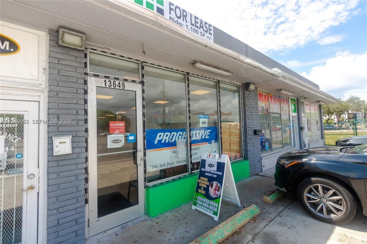 13639 W Dixie Hwy , North Miami, FL 33161 Photo