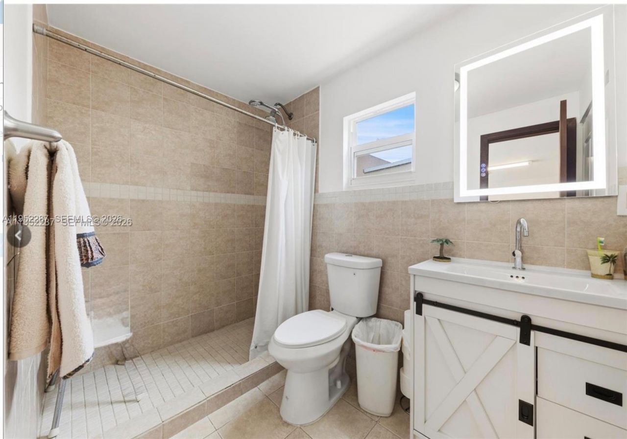 Please Call For Address, Miami, FL 33172 Photo