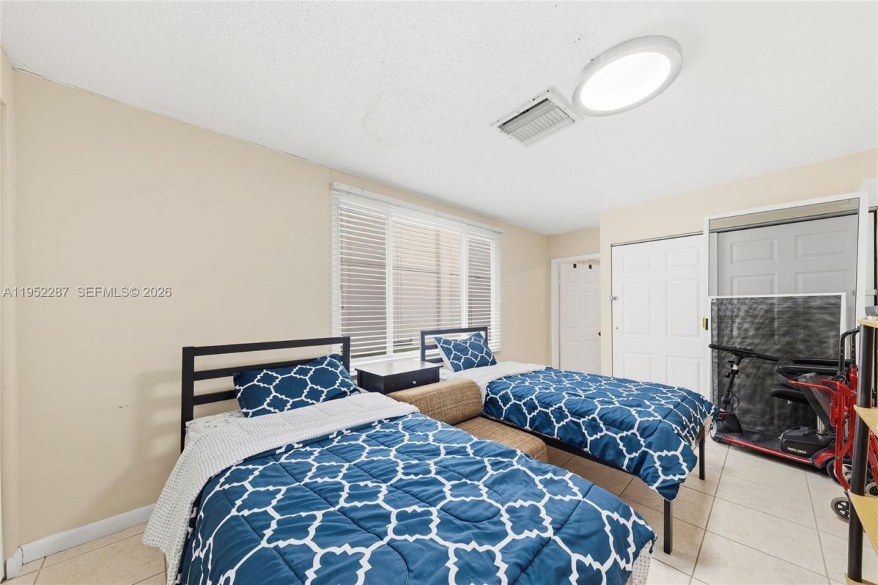 Please Call For Address, Miami, FL 33172 Photo