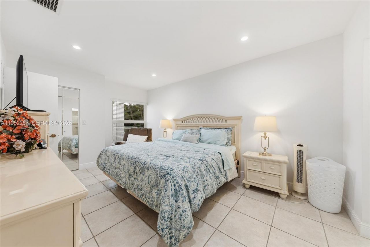 Please Call For Address, Miami, FL 33172 Photo