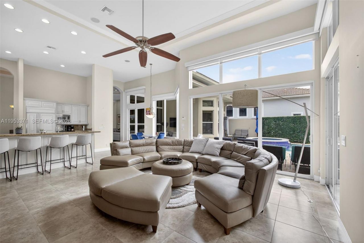 307 Charroux Dr, Palm Beach Gardens, FL 33410 Photo