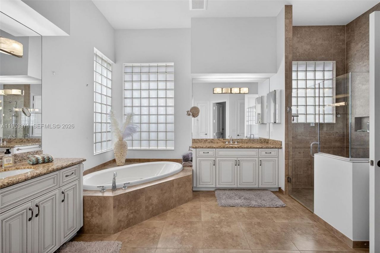 307 Charroux Dr, Palm Beach Gardens, FL 33410 Photo