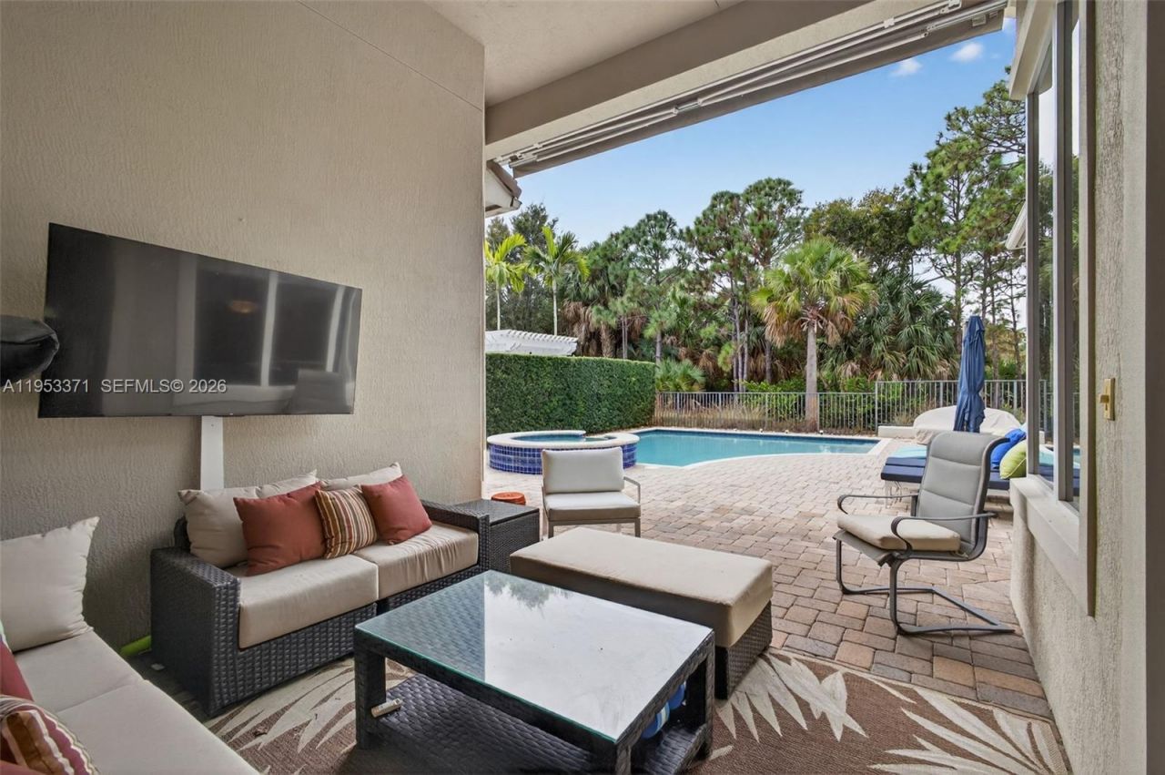 307 Charroux Dr, Palm Beach Gardens, FL 33410 Photo