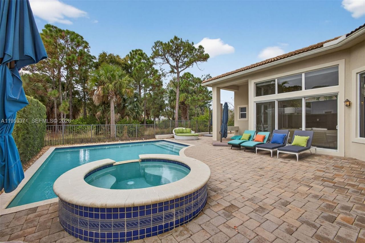 307 Charroux Dr, Palm Beach Gardens, FL 33410 Photo