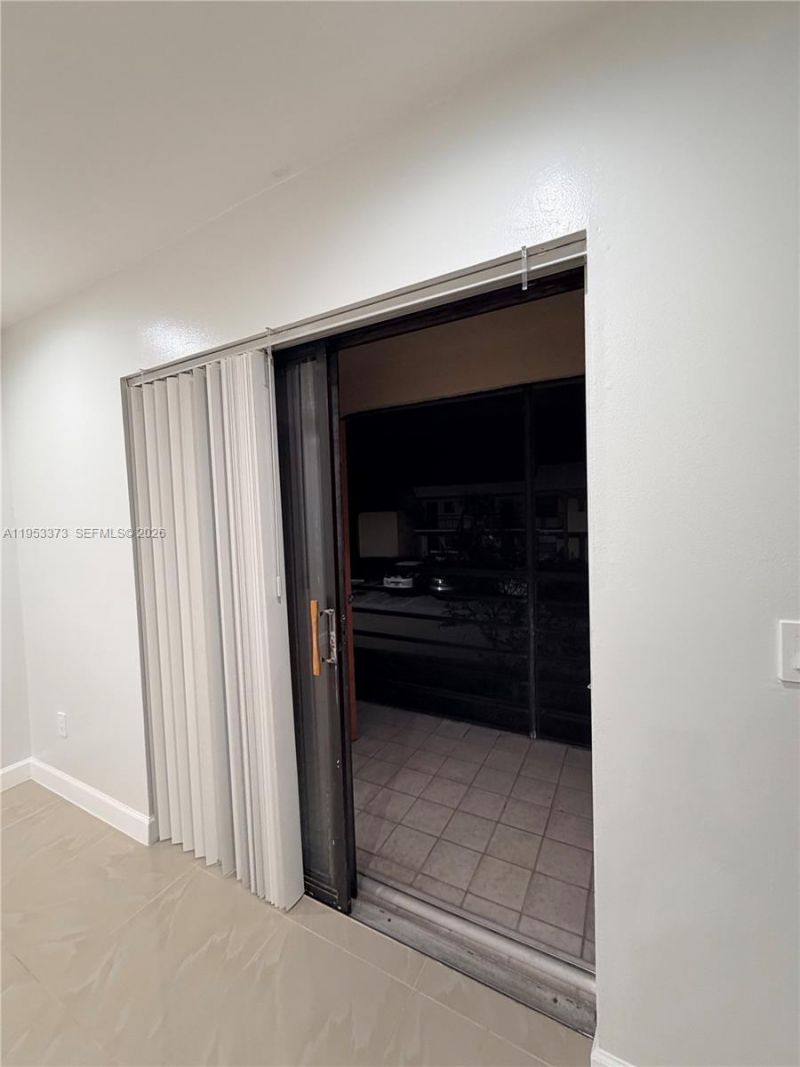 20730 NE 8th Ct, Unit 204-16, Miami, FL 33179 Photo