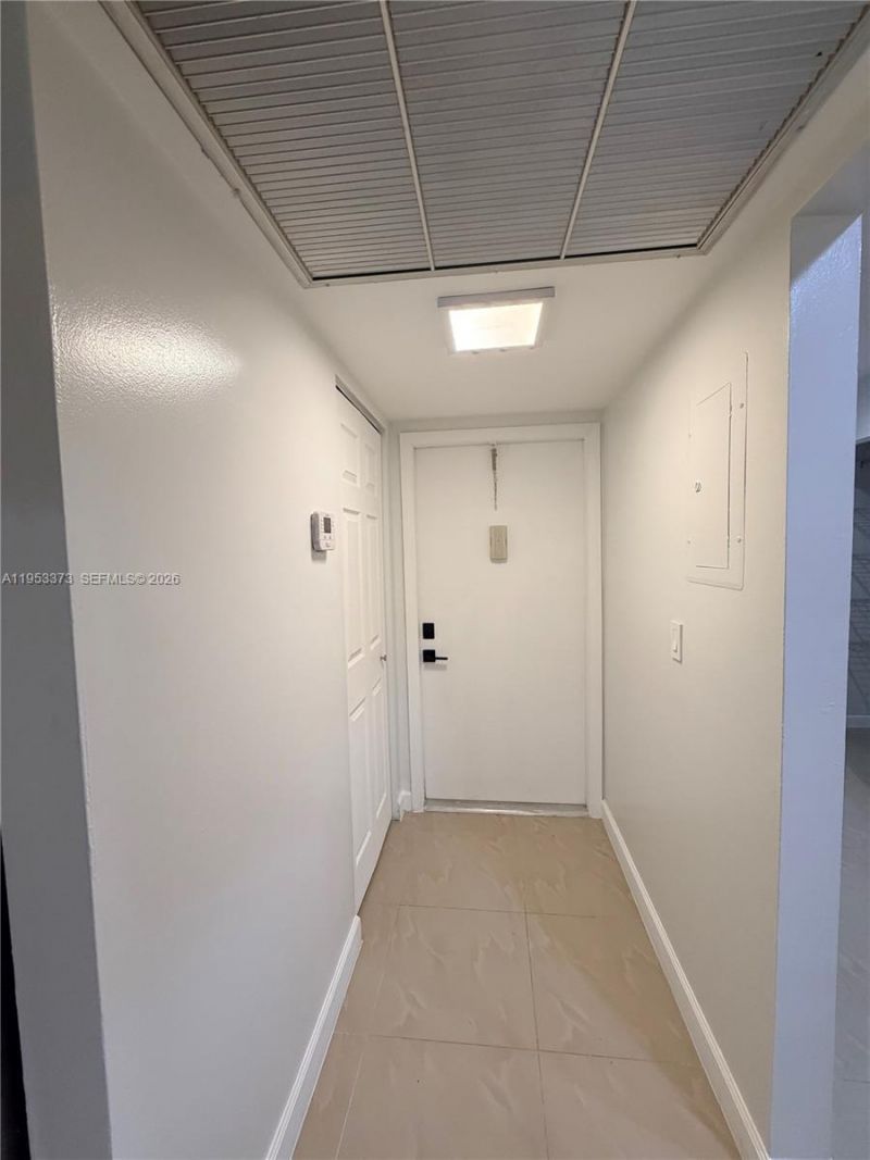 20730 NE 8th Ct, Unit 204-16, Miami, FL 33179 Photo