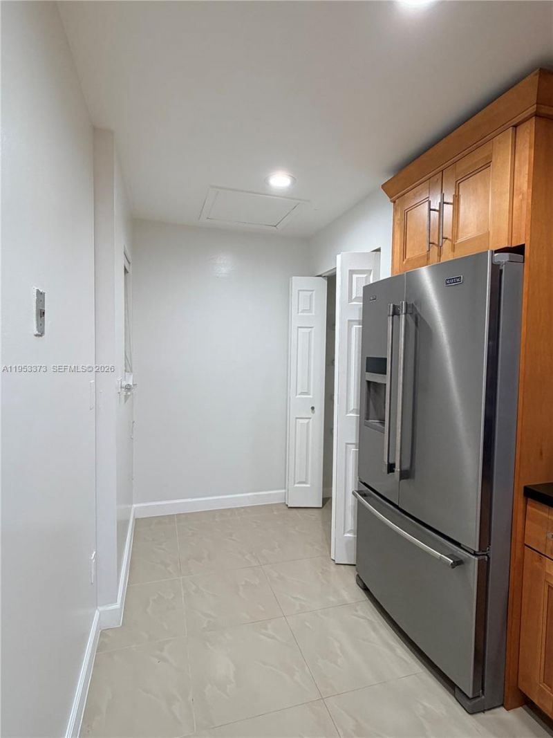 20730 NE 8th Ct, Unit 204-16, Miami, FL 33179 Photo