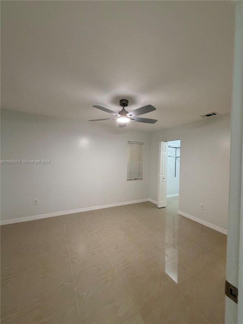 20730 NE 8th Ct, Unit 204-16, Miami, FL 33179 Photo